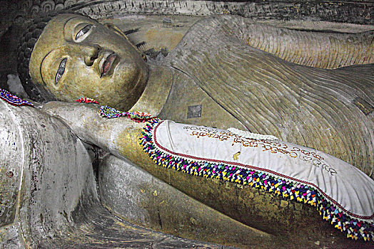 lo bach thu khung 3